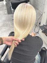 ローレン(Lolen.)&nbsp;ツヤツヤ　ホワイトブロンド　ふじゆー