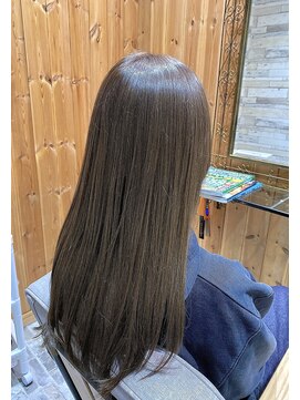 ルシール バイ アリア(Lucir by aria) オリーブベージュ