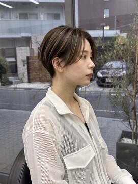 キビト(kibito) 新宿若松河田曙橋刈り上げショートハイライトカラー20代30代40代