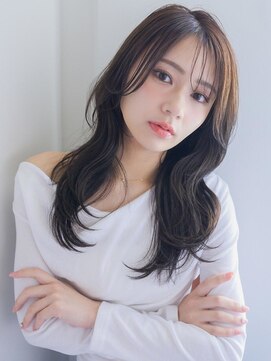 トローノ 栄(TRONO) アッシュ 顔周りカット レイヤーカット ロングレイヤー