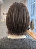 くびれシルエット"大人レイヤーボブ"