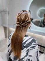 ヘアセット クラン ルシェ 心斎橋玉屋町店(hair set Clan luce) ストレートハーフアップ/心斎橋ヘアセット