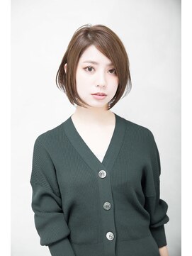 クラッチ トリートメント アンド ヘッドスパ 江坂(CLUTCH) 耳掛けショートボブ