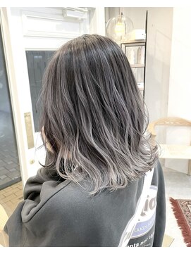 ワク(waku) バレイヤージュ/グレージュ/ハイライト