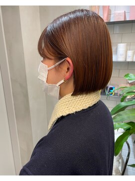 ロビン アンド ダルク(robin&darc) 切りっぱなしミニボブ×ブリーチなしオレンジカラー