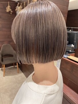 ジャム(Jam) 小顔ミニボブ×春色ミルクグレージュ★中村大輔