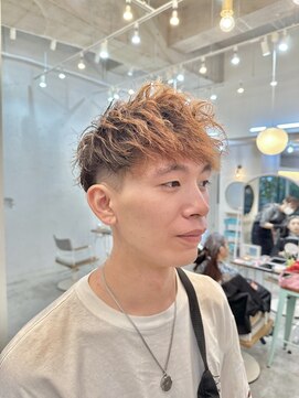 ロミーオム 本厚木(ROMMY. Homme) 刈り上げツイストスパイラルパーマ無造作カラーメンズヘア