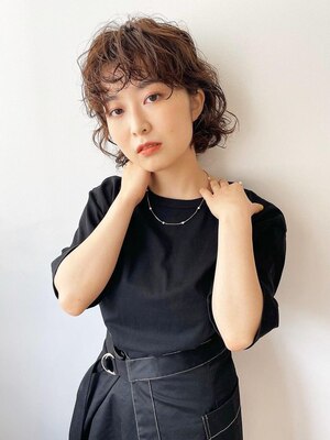 ほどよい抜け感にトレンドをプラスして、周りと差をつけるデザインを◇［美骨カット＋潤いパーマ￥15500］