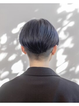 ルプラ ガーデン(le-pla garden) ブルー#ダブルカラー#刈り上げ #ハンサムショート#ケアブリーチ