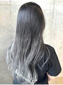 グラデーションカラー グレージュ シルバーカラー ロングヘア
