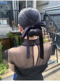 低めシニヨン×タイトヘアアレンジ♪