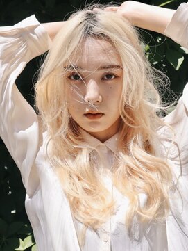 ラーナー(LONER) ニュアンスカラー×ベージュ【LONER神戸三宮】