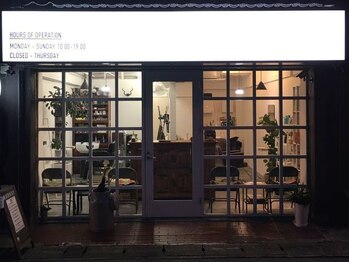 宮原理美容室の写真/【熊本/本荘】《メンズカット＋白髪染め￥6,600～》大人男性の為の上質空間で周りを気にせずリラックス