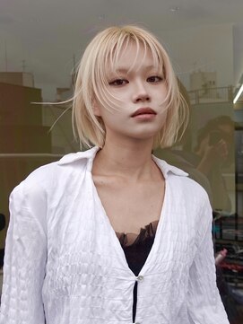 スタニング 渋谷(STUNNING.) レイヤー/ボブ/ケアブリーチ/ダブルカラー/ハイトーン【修】