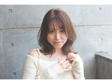 前髪、顔まわりはこだわりたっぷりミリ単位の調節！細かく計算されたあなただけのオーダーメイドデザインに