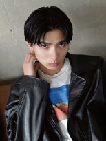 ライラ(Lyla)&nbsp;［salonLyla］毛流れニュアンスパーマ　ジェリーセンターパート