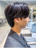 毛流れセンターパート韓国刈り上げツーブロックショートレイヤー
