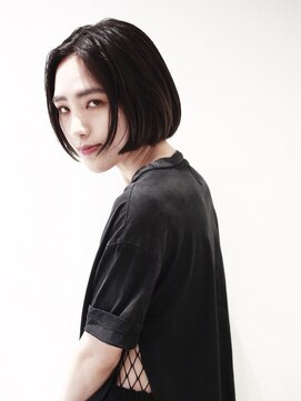 ココ 本八幡(KOKO) 黒髪クラゲヘアーオリーブグレー小顔ココアベージュ丸型卵型ボブ