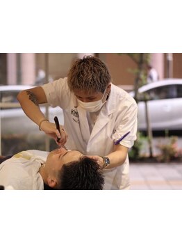 【好印象×バーバー】第一印象・清潔感をUPする眉カット,シェービングはプロにお任せ<理容室><三鷹/メンズ>