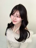 ウキ(uki)&nbsp;韓国ヘアナチュラル　レイヤーカット　透明感グレージュ豊川