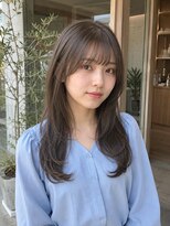 ラナ(LaNA)&nbsp;柔らかな内巻きと透け前髪の艶ロング
