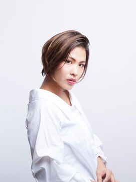 ピークアブー ワン(PEEK-A-BOO ONE) 美フォルムショートボブ×セピアグレージュ