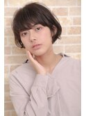 ショートボブは奥行きがポイント