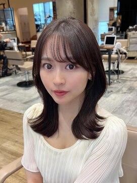 アフロート ルヴア(AFLOAT RUVUA) *20代30代40代◎大人可愛いレイヤーカット小顔シースルーバング