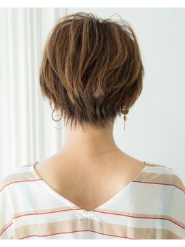 タヤ シァル鶴見店(TAYA) ふんわり無造作大人ショートボブ