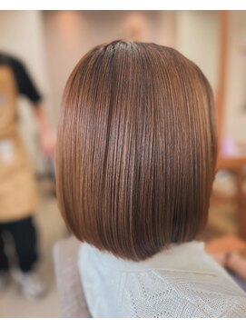 ジル 三郷中央店(JILL) 艶ボブ