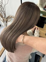 ウル 岡山駅店(ULu.)&nbsp;ハイトーンハイライトミルクティーベージュダブルカラー岡山駅