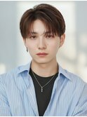 フェザーパーマセンターパートニュアンスパーマ韓国マッシュ黒髪