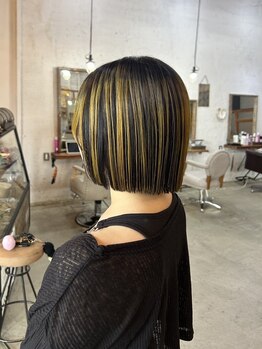 アイドットシーオー(i.co)の写真/初めてのカラーの方にも◎ブリーチで更に透明感のある柔らかな色味とツヤで、女性らしい印象を演出♪