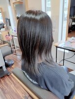 サク(SAKU) ミディアムレイヤーストレート