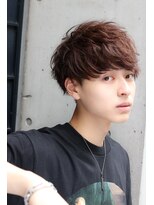 ネイビー(NAVY)&nbsp;フェザーマッシュ ソフトツーブロック 無造作カールパーマ