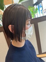 コスタエストオブリシェール(COSTA EST of RICHAIR) ワイドバングの切りっぱなしボブ