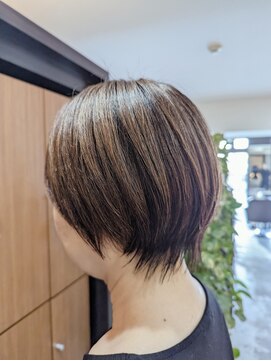 スウィープ 札幌大通(sweep) コンパクトショートボブ