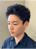 アップバングツーブロックバーバーフェードツイストメッシュ
