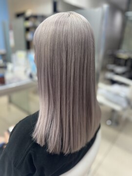 プロデュース 東橋本店(Produce) ホワイトシルバーカラー【橋本/東橋本】