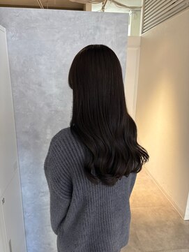 モク(mok) 暗髪カラー◎