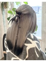 ヘアーアンドライフミルコ(miRuko) シルバー＆エンドカラー、カチモリヘア