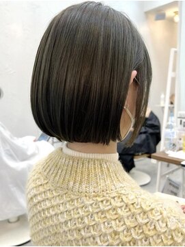 コンティロミー(CONTI ROMMY.) ぷつんと◎ナチュラルボブ◎くすみベージュ【小顔刈り上げボブ】