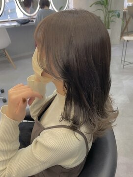 ロンドアヴァントゥス 池袋(Lond aventus) ミディアムレイヤーカット/レイヤー/顔周り/韓国/髪質改善/池袋