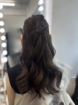 エメティ(Aimerty) カチモリハーフアップ♪