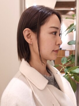 ビュートリアム265(BEAUTRIUM 265) 大人ボブ ストレートヘア 髪質改善 ベージュカラー 銀座