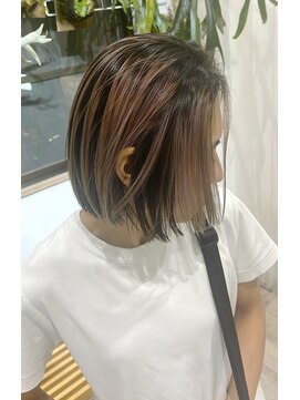 レム(LEM) ハイライト×ピンクベージュ×縮毛矯正×切りぱボブ2