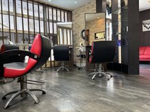 イル サローネ ディヴェルタ ドットアイ(il salone diverta .Eyes)の雰囲気（リラックスするシャンプーやヘッドスパの時間も大切ですよね…☆）