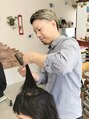 町上津役の美容室/谷口 稔彦 