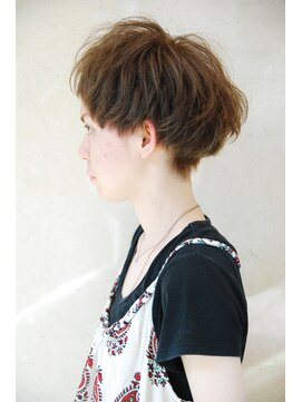 カーサ(Casa by JLB) 抜け感が可愛い #ショートマッシュ