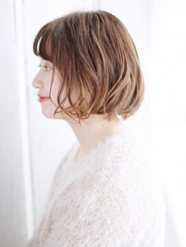 ナル 白山神社参道通り店(nalu) シースルーバングのニュアンスカールボブ